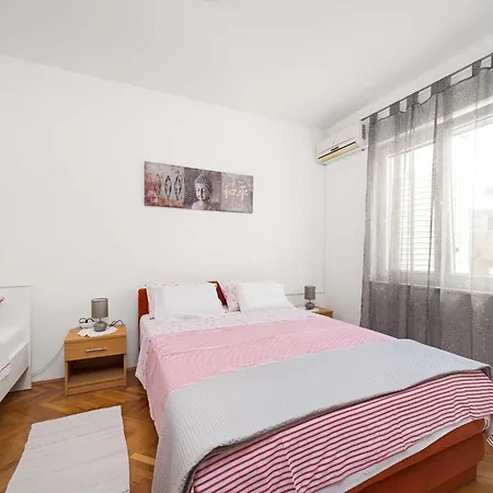 Apartment Apartment In Vodice Near Blue Beach